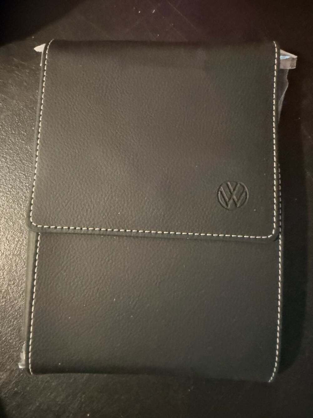Volkswagen Atlas Cross Sport Owner's Manual and Leather Case